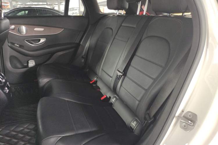Used Mercedes-Benz GLC 2020 GLC 300 L 4MATIC Luxury Model Left Rear Seat