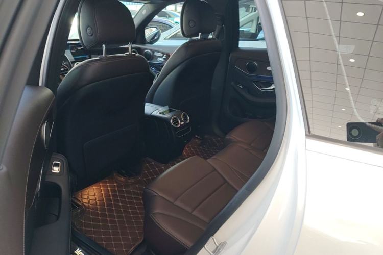 Used Mercedes-Benz GLC 2020 Facelift GLC 260 L 4MATIC Luxury Edition Left Rear Seat
