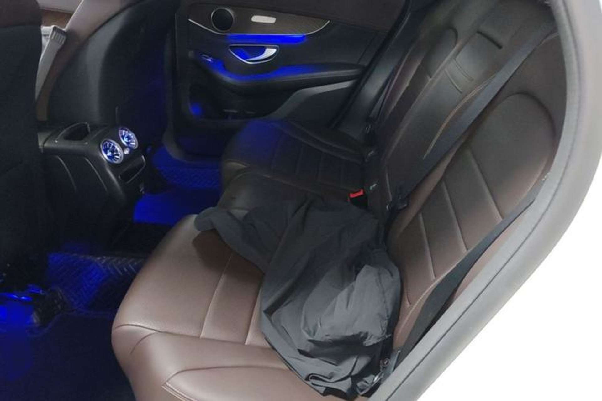 Used Mercedes-Benz GLC 2020 Facelift GLC 260 L 4MATIC Luxury Edition Left Rear Seat