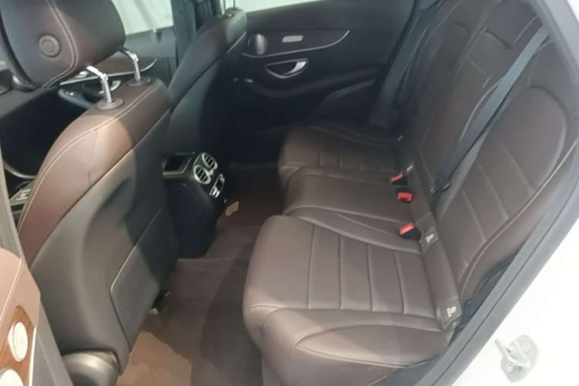 Used Mercedes-Benz GLC 2020 Facelift GLC 300 L 4MATIC Dynamic Edition Left Rear Seat