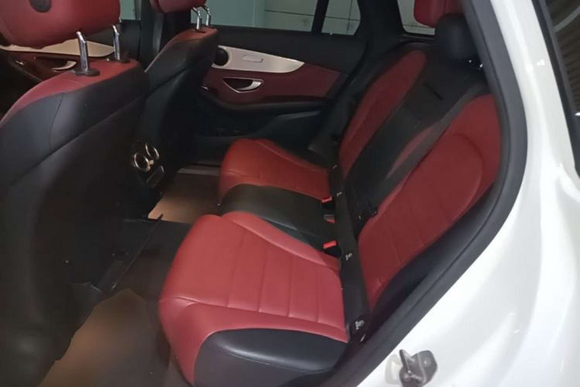 Used Mercedes-Benz GLC 2020 GLC 260 L 4MATIC Luxury Model Left Rear Seat