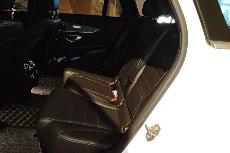 Used Mercedes-Benz GLC 2020 Facelift GLC 300 L 4MATIC Dynamic Edition Left Rear Seat