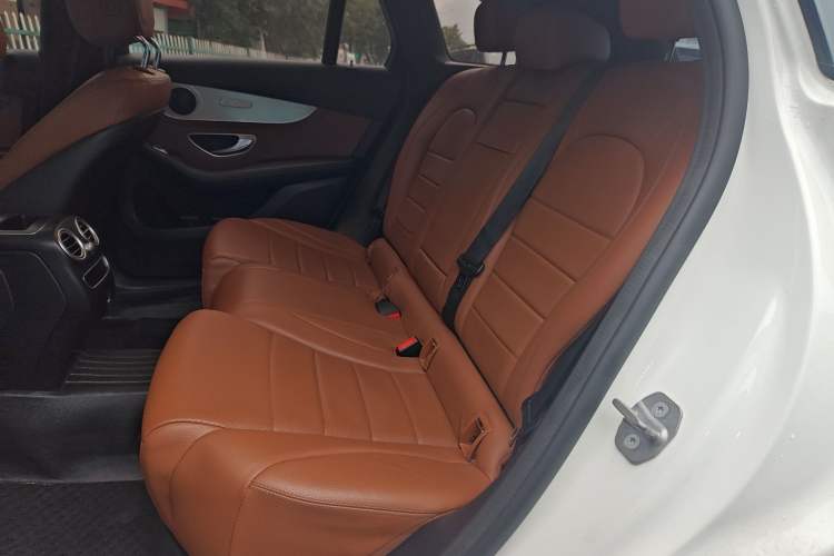 Used Mercedes-Benz GLC 2020 GLC 260 L 4MATIC Dynamic Model Left Rear Seat