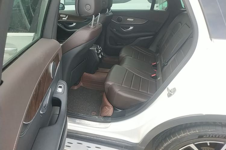 Used Mercedes-Benz GLC 2020 Facelift GLC 300 L 4MATIC Dynamic Edition Left Rear Seat