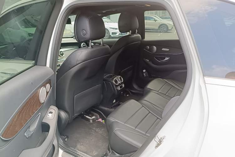 Used Mercedes-Benz GLC 2020 Facelift GLC 300 L 4MATIC Dynamic Edition Left Rear Seat
