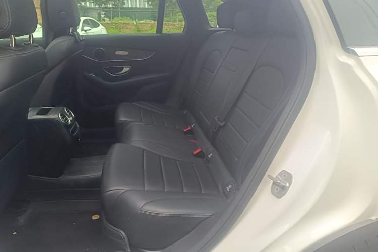 Used Mercedes-Benz GLC 2020 Facelift GLC 260 L 4MATIC Luxury Edition Left Rear Seat