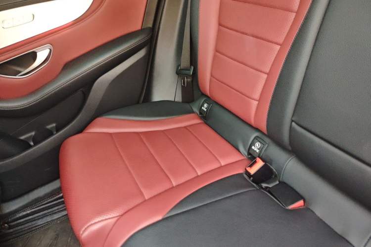 Used Mercedes-Benz GLC 2020 GLC 260 L 4MATIC Luxury Model Left Rear Seat