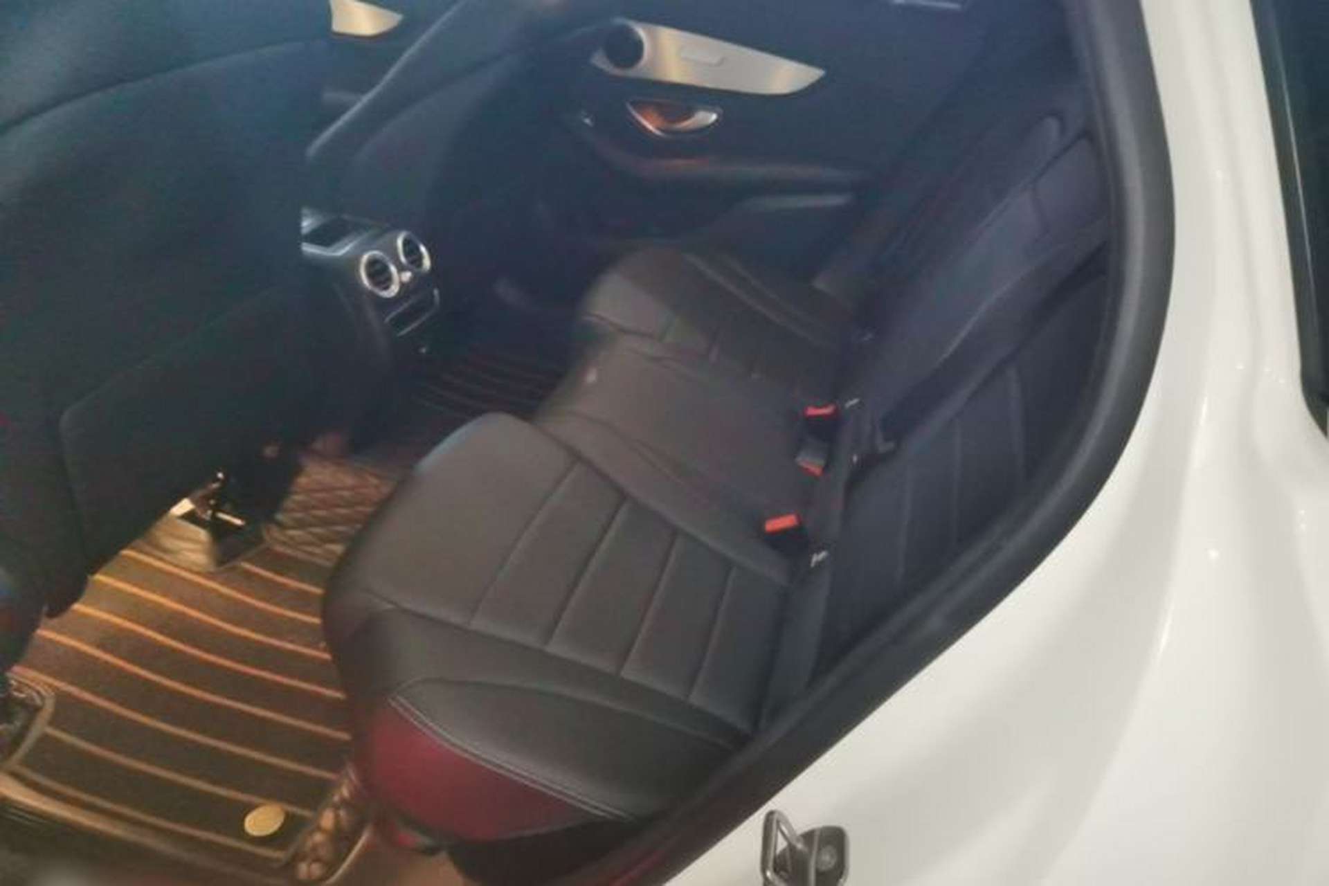 Used Mercedes-Benz GLC 2020 GLC 260 L 4MATIC Dynamic Model Left Rear Seat