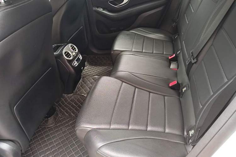 Used Mercedes-Benz GLC 2020 Facelift GLC 300 L 4MATIC Dynamic Edition Left Rear Seat