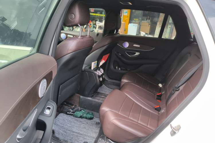 Used Mercedes-Benz GLC 2020 Facelift GLC 300 L 4MATIC Dynamic Edition Left Rear Seat