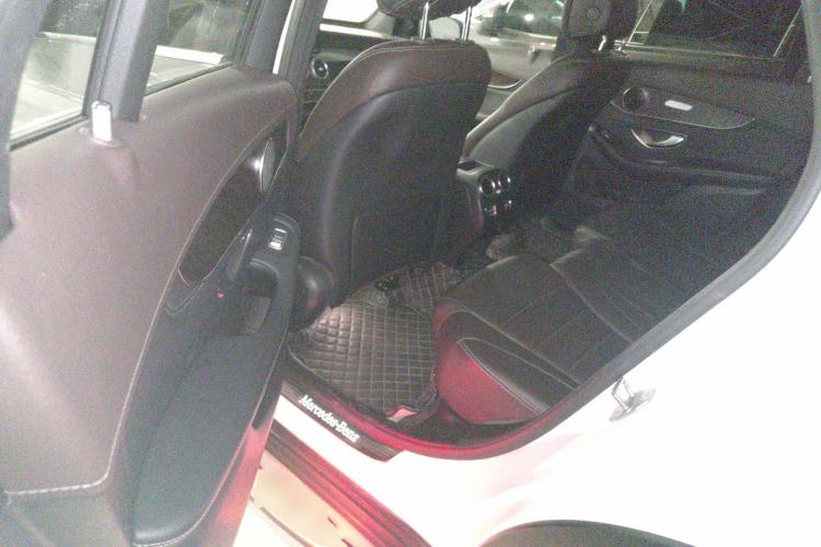 Used Mercedes-Benz GLC 2020 Facelift GLC 300 L 4MATIC Dynamic Edition Left Rear Seat