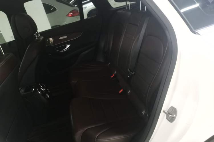 Used Mercedes-Benz GLC 2020 Facelift GLC 260 L 4MATIC Luxury Edition Left Rear Seat