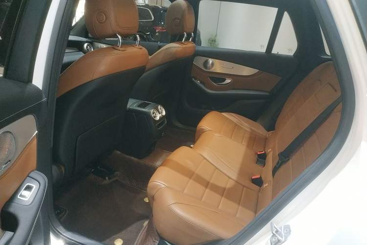 Used Mercedes-Benz GLC 2020 Facelifted GLC 260 L 4MATIC Dynamic Edition Left Rear Seat