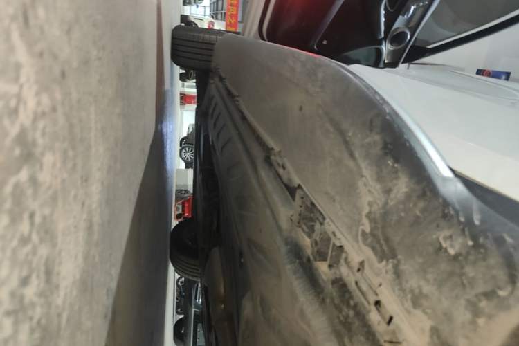 Used Mercedes-Benz GLC 2020 GLC 260 L 4MATIC Dynamic Model Left Side Sill