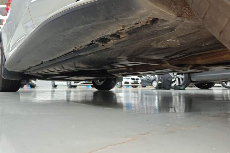 Used Mercedes-Benz GLC 2020 GLC 260 L 4MATIC Luxury Model Left Side Sill