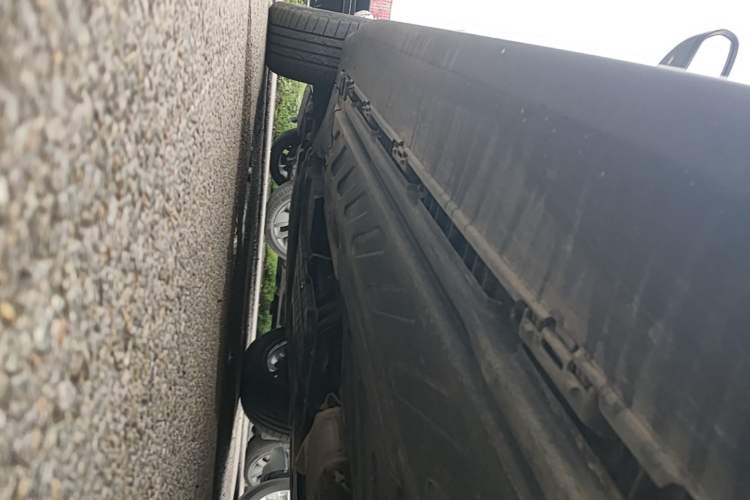 Used Mercedes-Benz GLC 2020 Facelift GLC 260 L 4MATIC Luxury Edition Left Side Sill