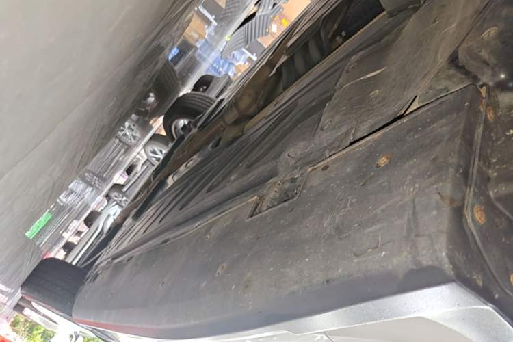 Used Mercedes-Benz GLC 2020 Facelifted GLC 260 L 4MATIC Dynamic Edition Left Side Sill