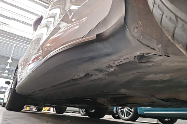 Used Mercedes-Benz GLC 2020 Facelift GLC 300 L 4MATIC Dynamic Edition Left Side Sill