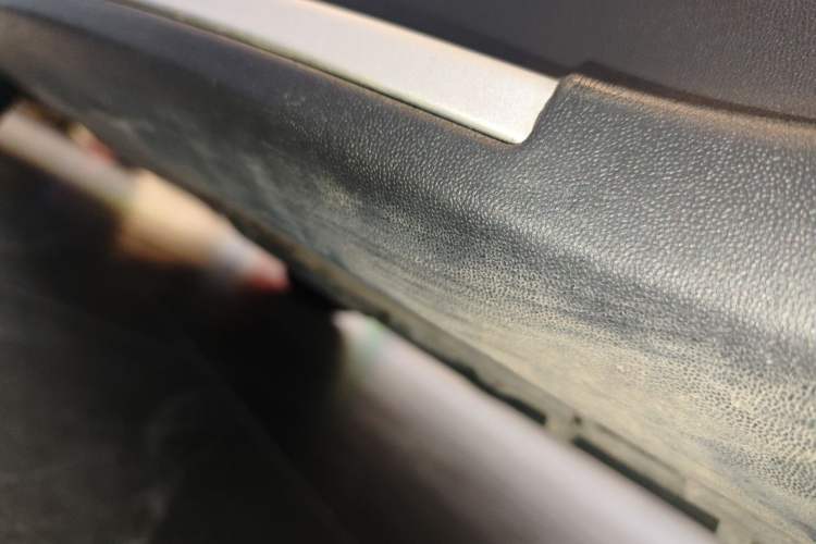 Used Mercedes-Benz GLC 2020 Facelift GLC 300 L 4MATIC Dynamic Edition Left Side Sill