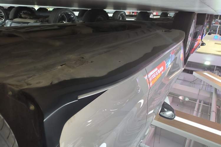 Used Mercedes-Benz GLC 2020 Facelifted GLC 260 L 4MATIC Dynamic Edition Left Side Sill