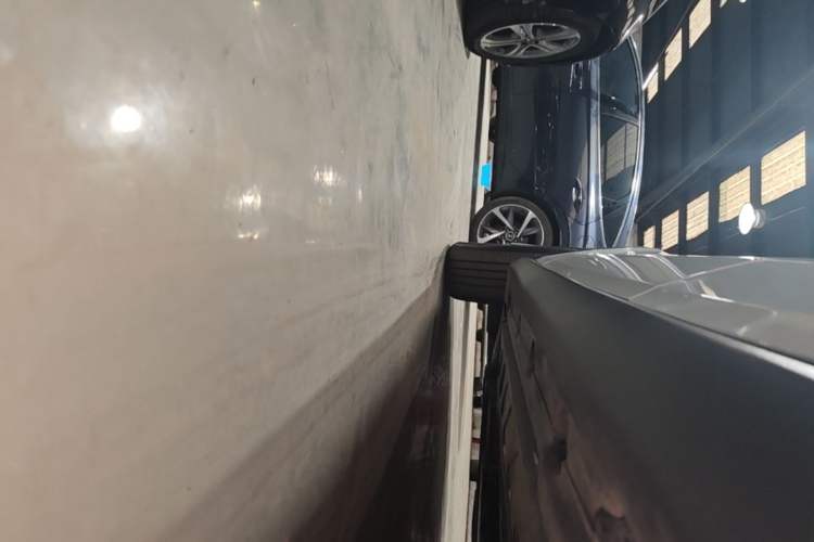 Used Mercedes-Benz GLC 2020 Facelifted GLC 260 L 4MATIC Dynamic Edition Left Side Sill