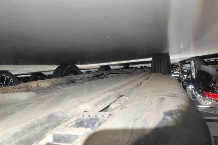 Used Mercedes-Benz GLC 2020 GLC 300 L 4MATIC Dynamic Edition Left Side Sill