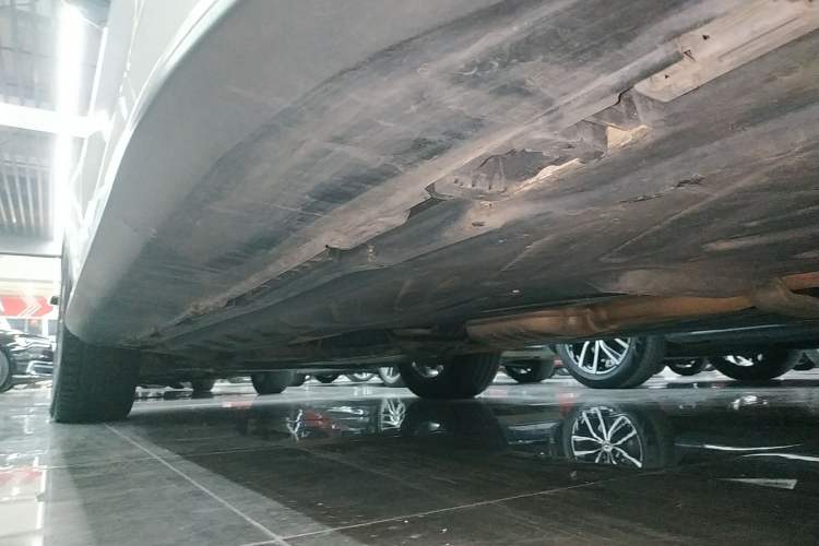 Used Mercedes-Benz GLC 2020 GLC 300 L 4MATIC Dynamic Edition Left Side Sill