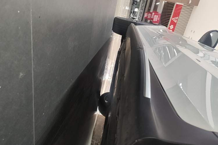 Used Mercedes-Benz GLC 2020 GLC 300 L 4MATIC Dynamic Edition Left Side Sill