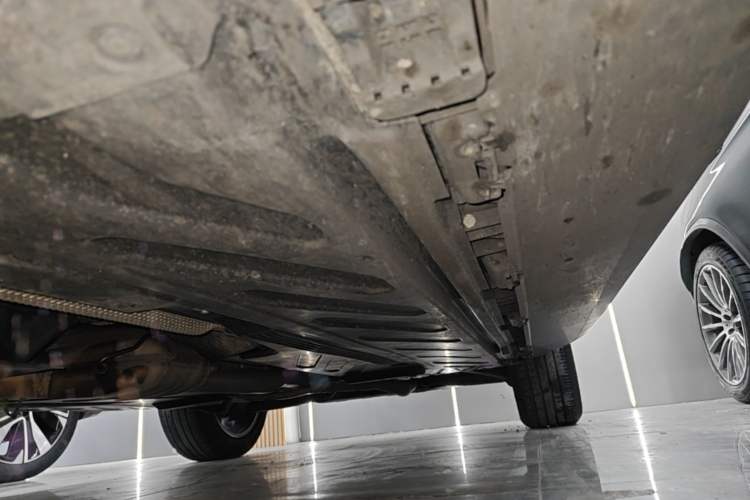 Used Mercedes-Benz GLC 2020 Facelift GLC 300 L 4MATIC Dynamic Edition Left Side Sill