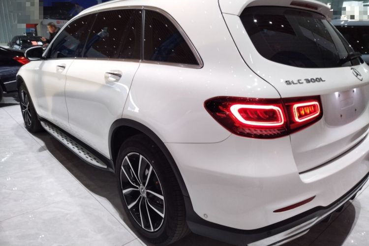Used Mercedes-Benz GLC 2020 Facelift GLC 300 L 4MATIC Dynamic Edition Left Side