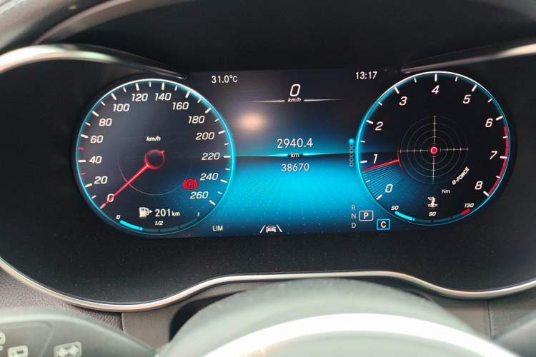Used Mercedes-Benz GLC 2020 GLC 300 L 4MATIC Dynamic Edition Odometer Close Up