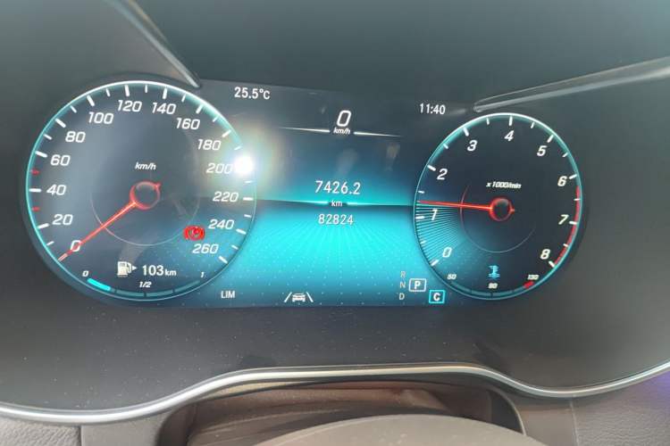 Used Mercedes-Benz GLC 2020 GLC 300 L 4MATIC Dynamic Edition Odometer Close Up