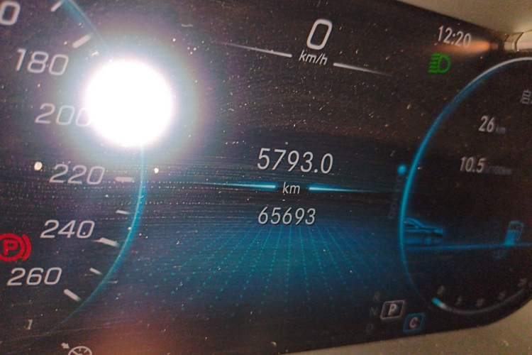 Used Mercedes-Benz GLC 2020 GLC 260 L 4MATIC Luxury Model Odometer Close Up