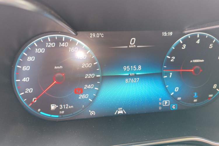 Used Mercedes-Benz GLC 2020 Facelift GLC 300 L 4MATIC Dynamic Edition Odometer Close Up