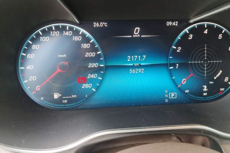 Used Mercedes-Benz GLC 2020 Facelift GLC 260 L 4MATIC Luxury Edition Odometer Close Up
