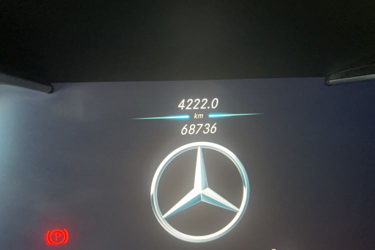Used Mercedes-Benz GLC 2020 Facelift GLC 300 L 4MATIC Dynamic Edition Odometer Close Up