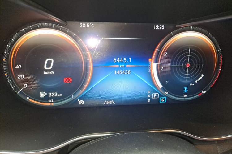 Used Mercedes-Benz GLC 2020 GLC 300 L 4MATIC Dynamic Edition Odometer Close Up