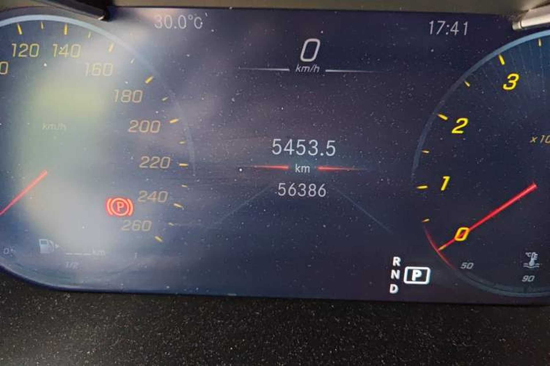 Used Mercedes-Benz GLC 2020 Facelift GLC 300 L 4MATIC Dynamic Edition Odometer Close Up