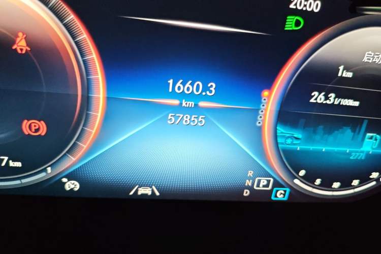 Used Mercedes-Benz GLC 2020 Facelift GLC 300 L 4MATIC Dynamic Edition Odometer Close Up