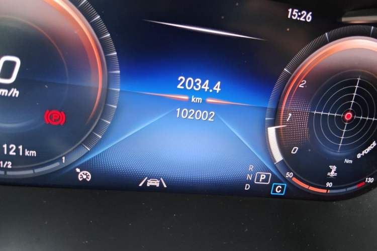 Used Mercedes-Benz GLC 2020 GLC 300 L 4MATIC Dynamic Edition Odometer Close Up