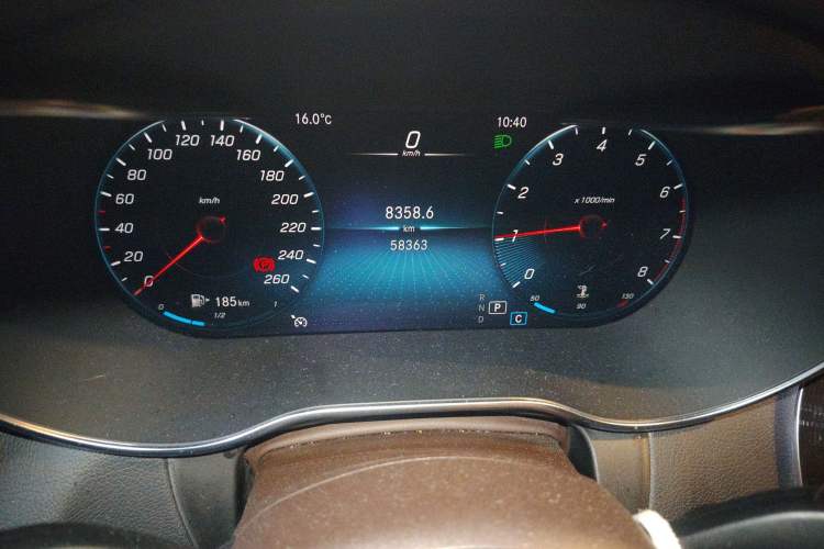 Used Mercedes-Benz GLC 2020 GLC 260 L 4MATIC Luxury Model Odometer Close Up