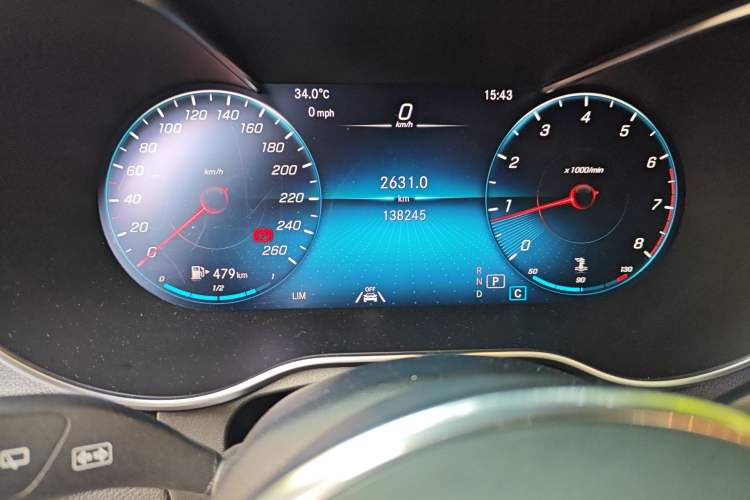 Used Mercedes-Benz GLC 2020 GLC 300 L 4MATIC Dynamic Edition Odometer Close Up