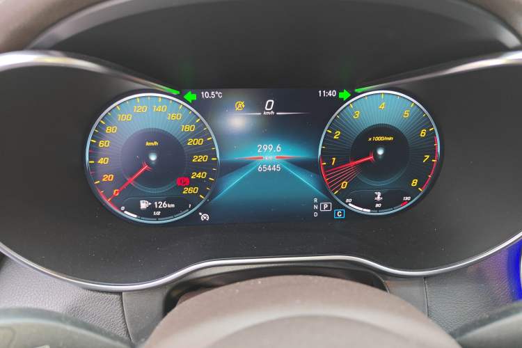 Used Mercedes-Benz GLC 2020 GLC 260 L 4MATIC Luxury Model Odometer Close Up