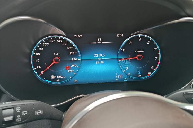 Used Mercedes-Benz GLC 2020 Facelift GLC 260 L 4MATIC Luxury Edition Odometer Close Up