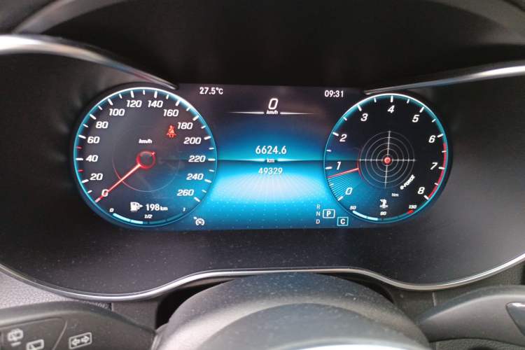 Used Mercedes-Benz GLC 2020 Facelifted GLC 260 L 4MATIC Dynamic Edition Odometer Close Up