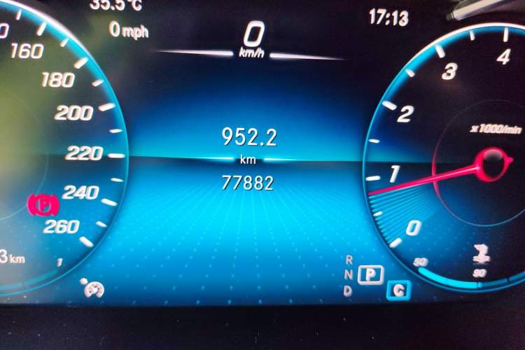 Used Mercedes-Benz GLC 2020 Facelifted GLC 260 L 4MATIC Dynamic Edition Odometer Close Up