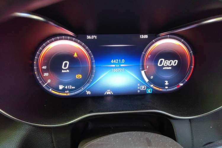 Used Mercedes-Benz GLC 2020 GLC 300 L 4MATIC Dynamic Edition Odometer Close Up