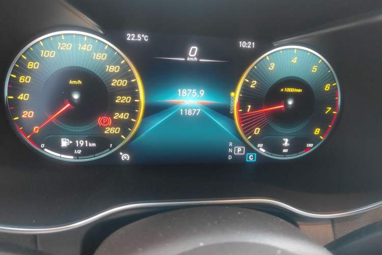 Used Mercedes-Benz GLC 2020 Facelifted GLC 260 L 4MATIC Dynamic Edition Odometer Close Up