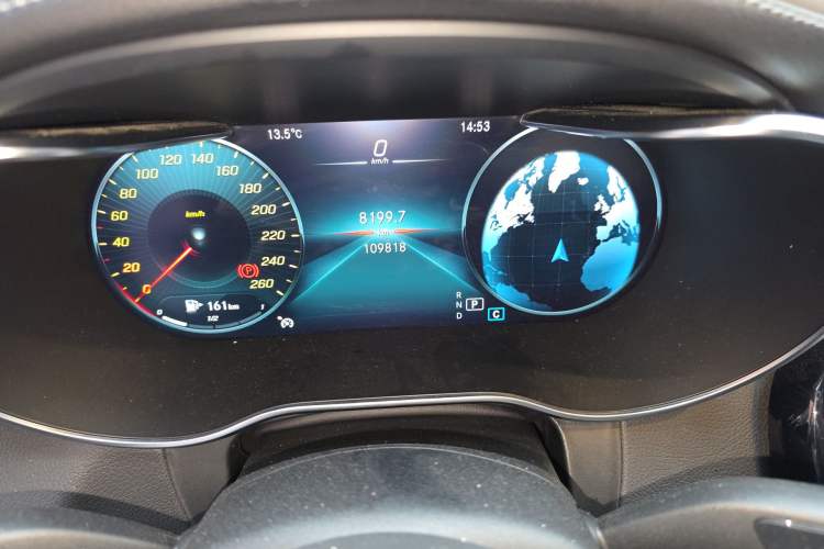 Used Mercedes-Benz GLC 2020 Facelifted GLC 260 L 4MATIC Dynamic Edition Odometer Close Up