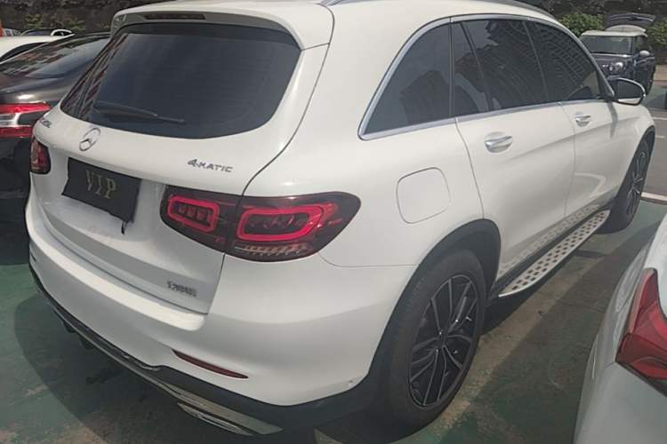 Used Mercedes-Benz GLC 2020 Facelift GLC 260 L 4MATIC Luxury Edition Rear Right 45 Deg